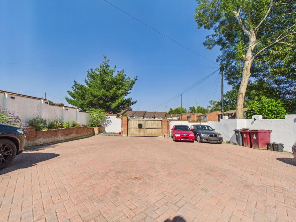 House in Reading - View 4