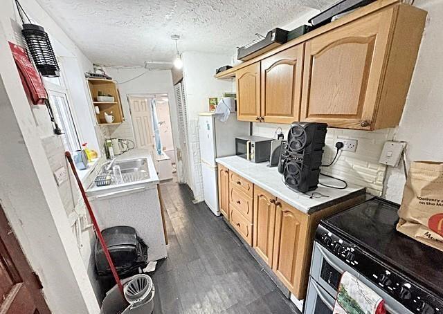 787 London Road, Stoke-On-Trent, Staffordshire, ST4 5NZ photo 2