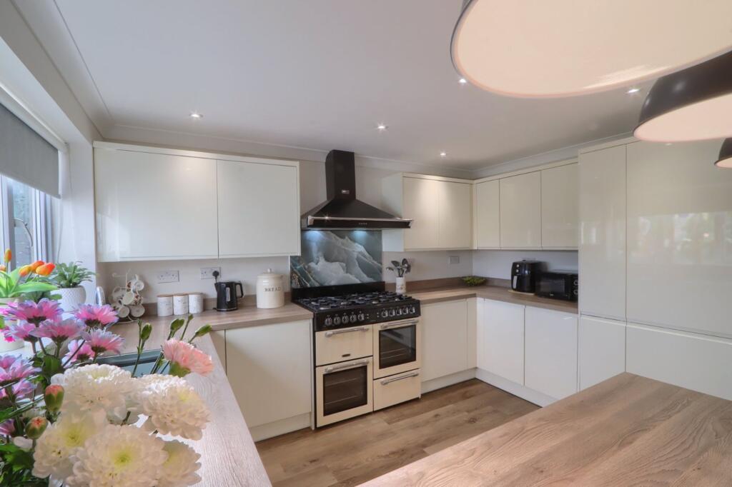 House in Stockton-on-Tees - More