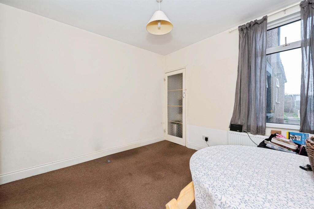House in Thurrock, Essex - More