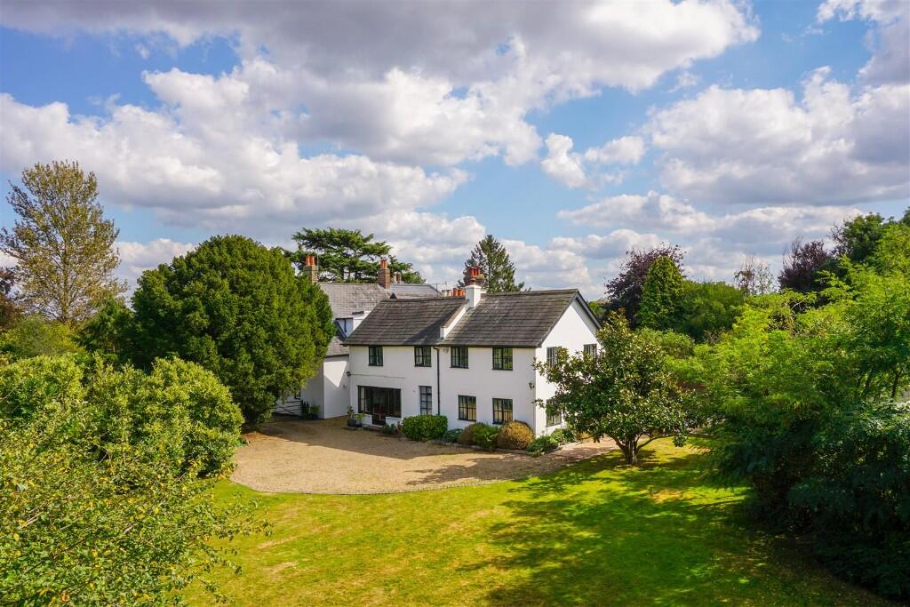 Main image of property: Reigate Road, Horley, Surrey, RH6