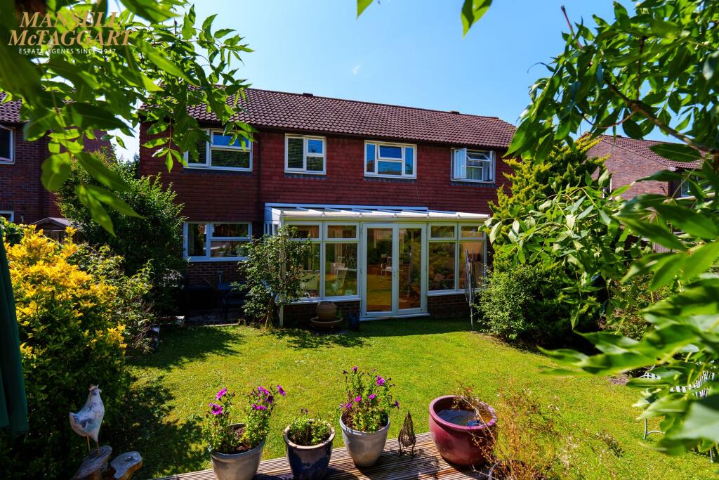 Blackthorns, Hurstpierpoint, BN6 photo 2