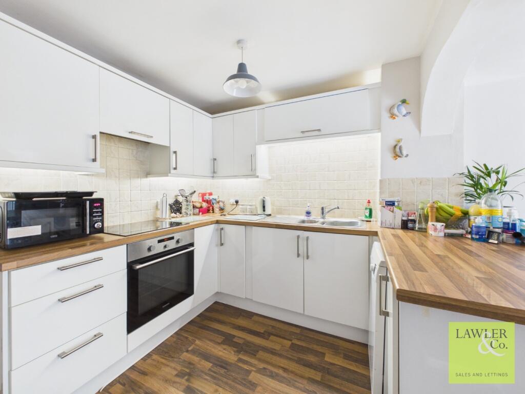 Main image of property: Park Lane, Poynton, Stockport, Cheshire, SK12 1RQ