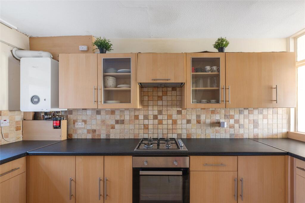 Apartment in London - View 5