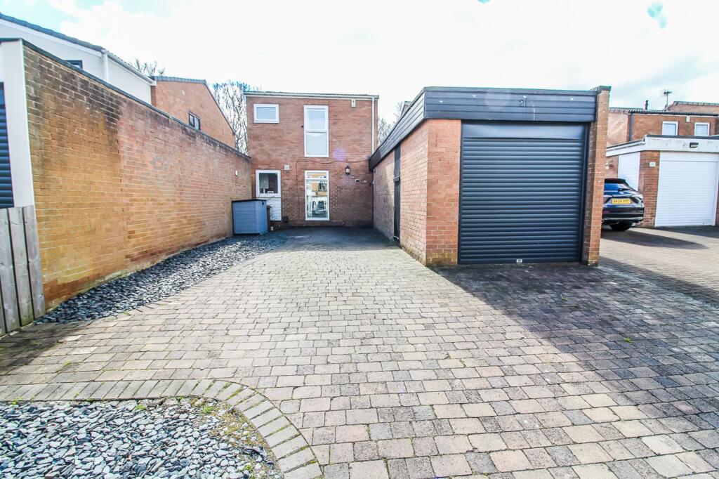 3-bed detached on Hill Rise, Washington, NE38, £275,000