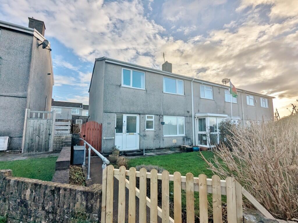 Main image of property: Marshfield Avenue, CF33