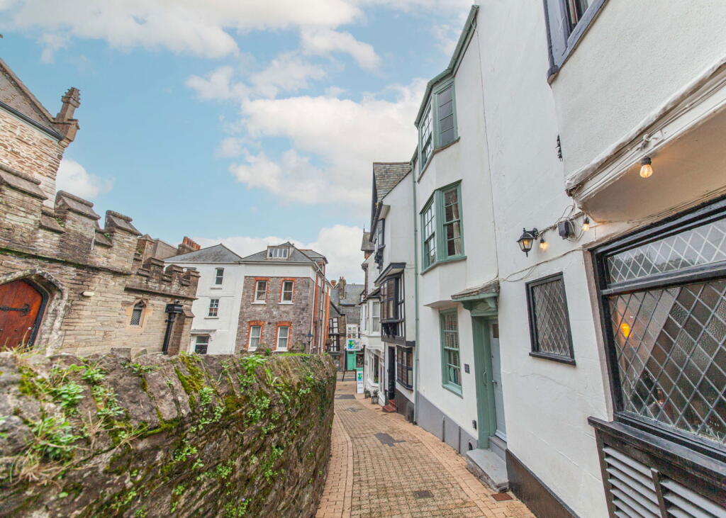 2-bed house on Town centre, Dartmouth, £380,000