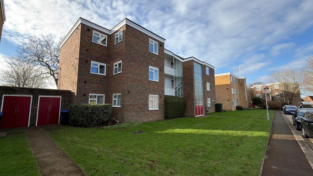 Main image of property: Sunningdale Court, Goring-By-Sea, Worthing