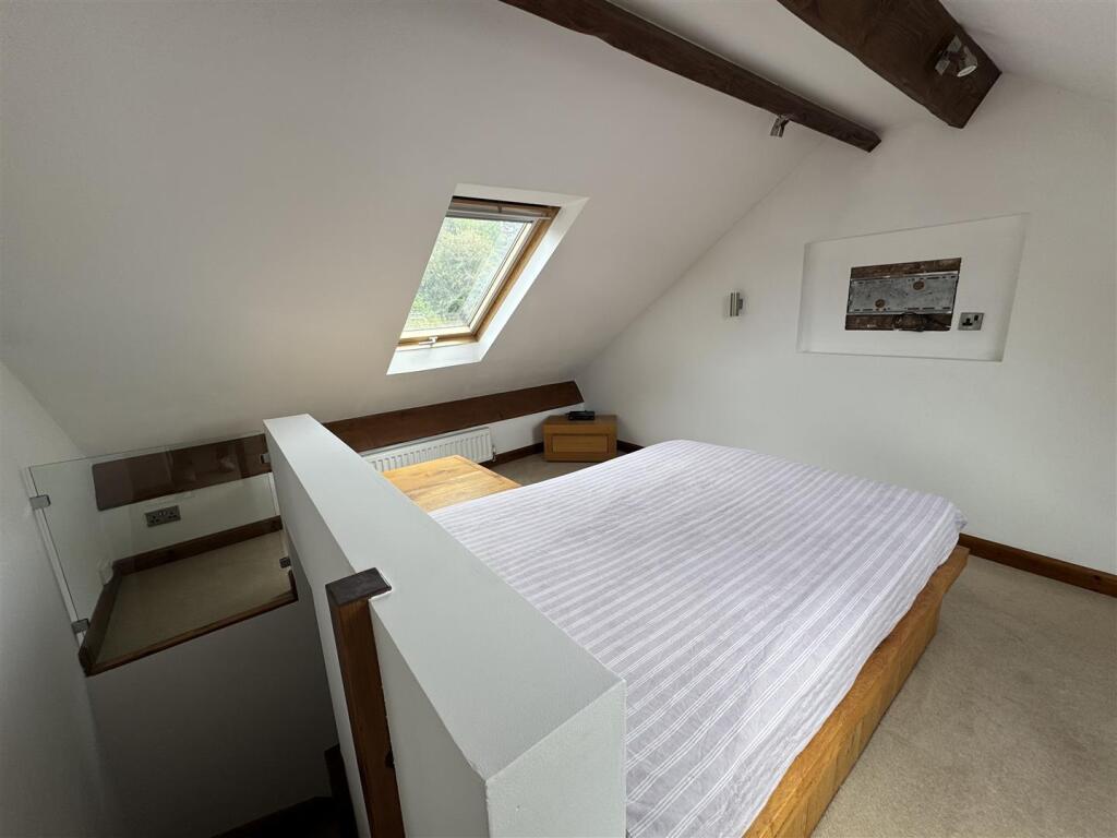 House in Barnsley, Monk Bretton - View 5