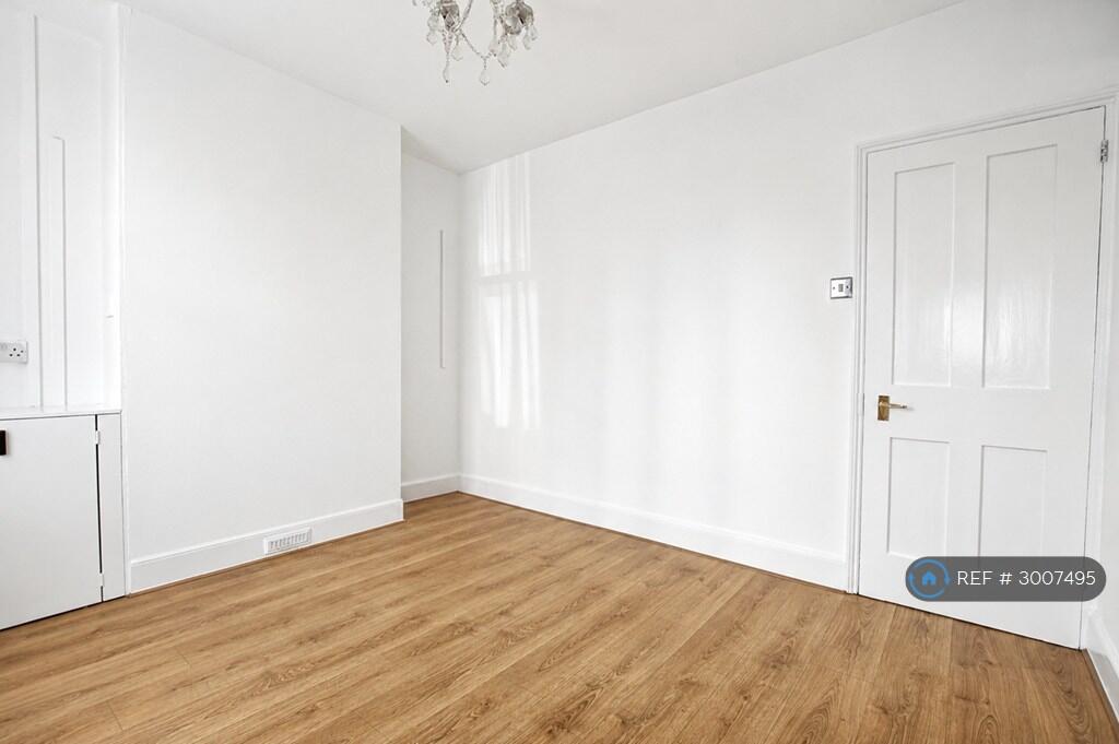 Main image of property: Upper Luton Road, Chatham, ME5