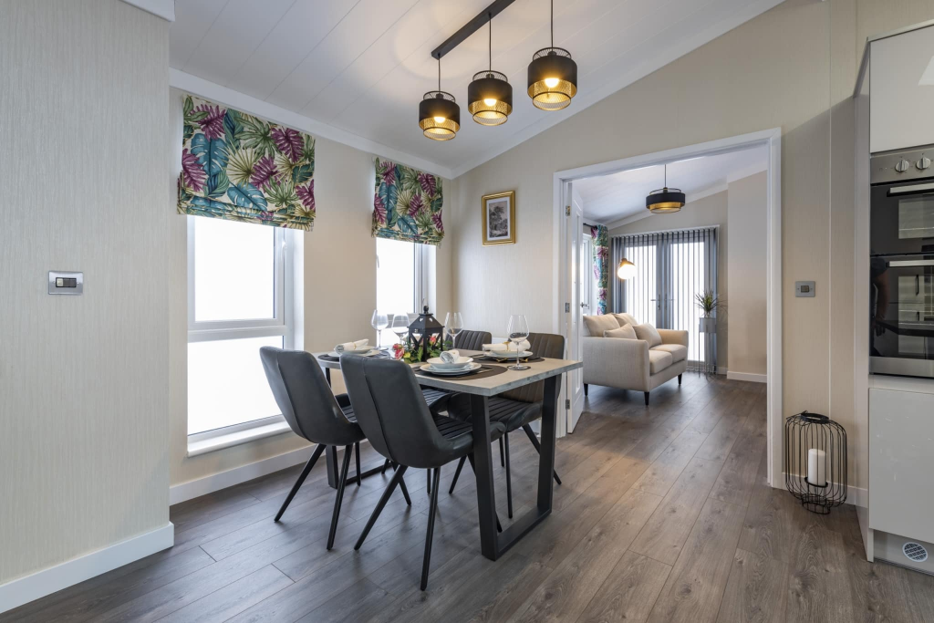 House in Worcester - View 4