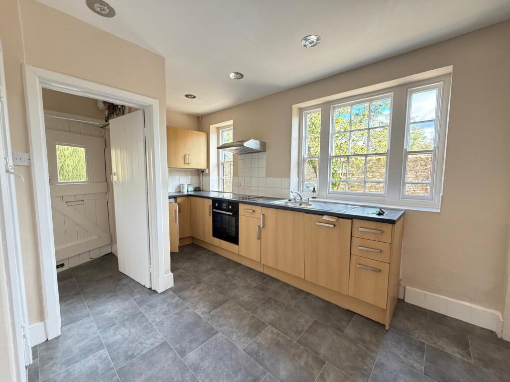 House in Swindon - View 4