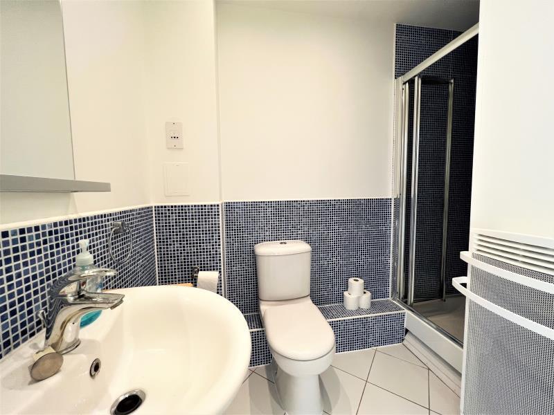 Apartment in Guildford - More