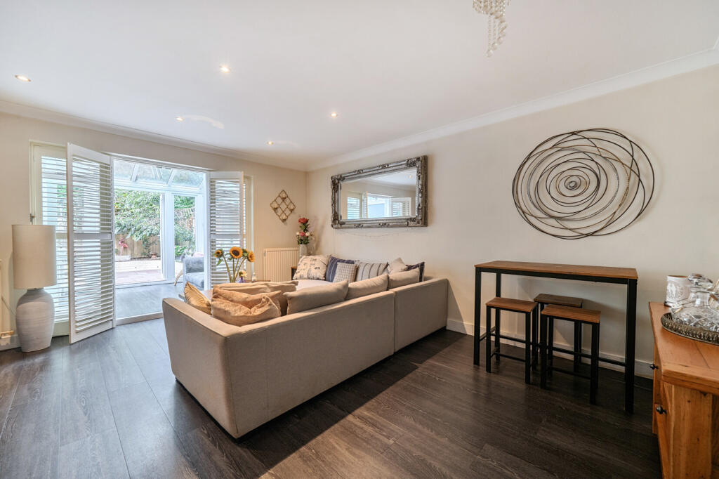 House in Surrey Heath, Lightwater, Windlesham - View 3