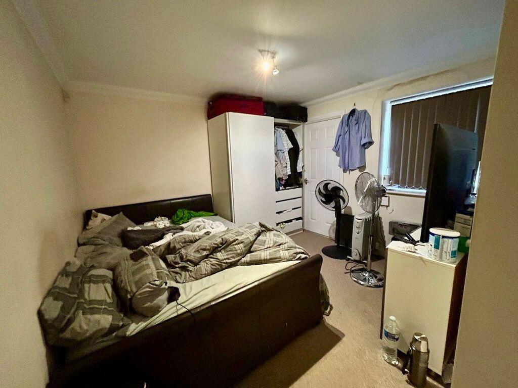 Apartment in Milton Keynes, Shenley Church End - View 4