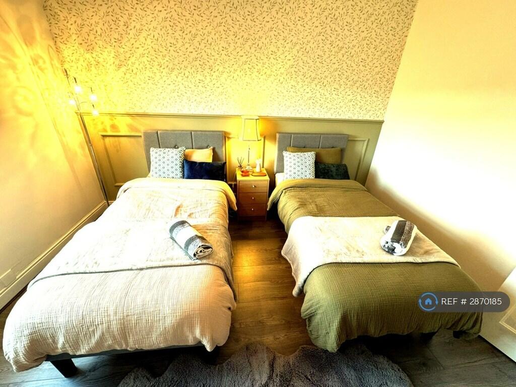 2 bedroom terraced house for rent