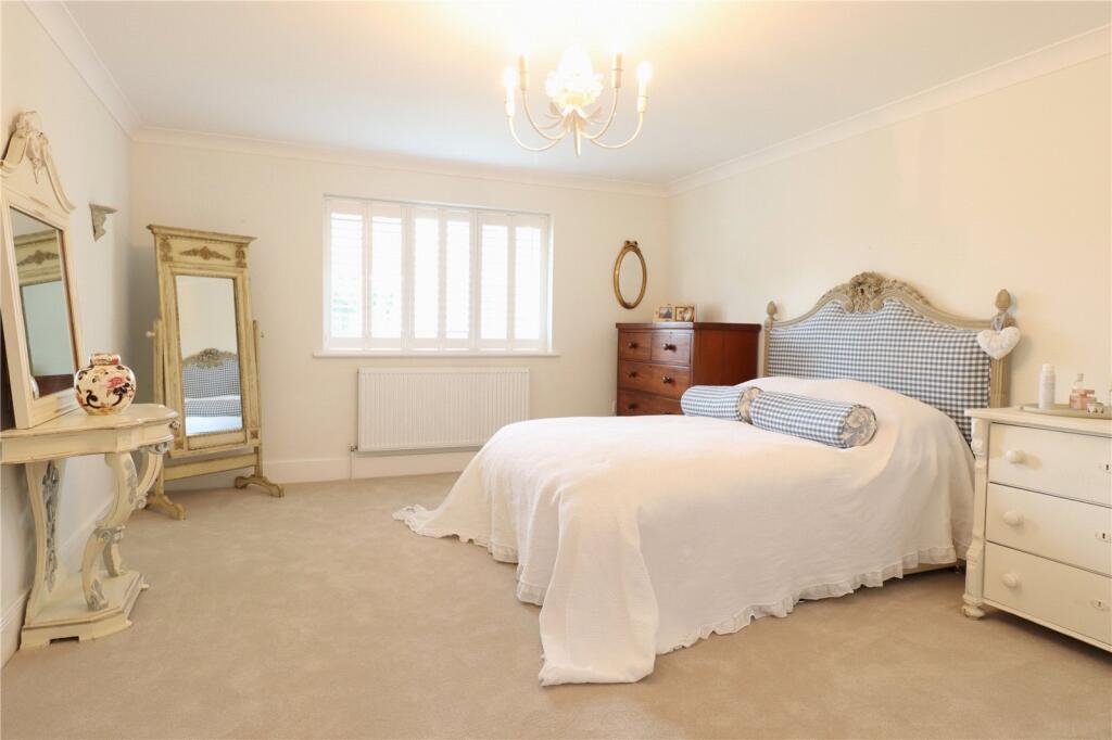 House in New Milton, Old Milton - View 5