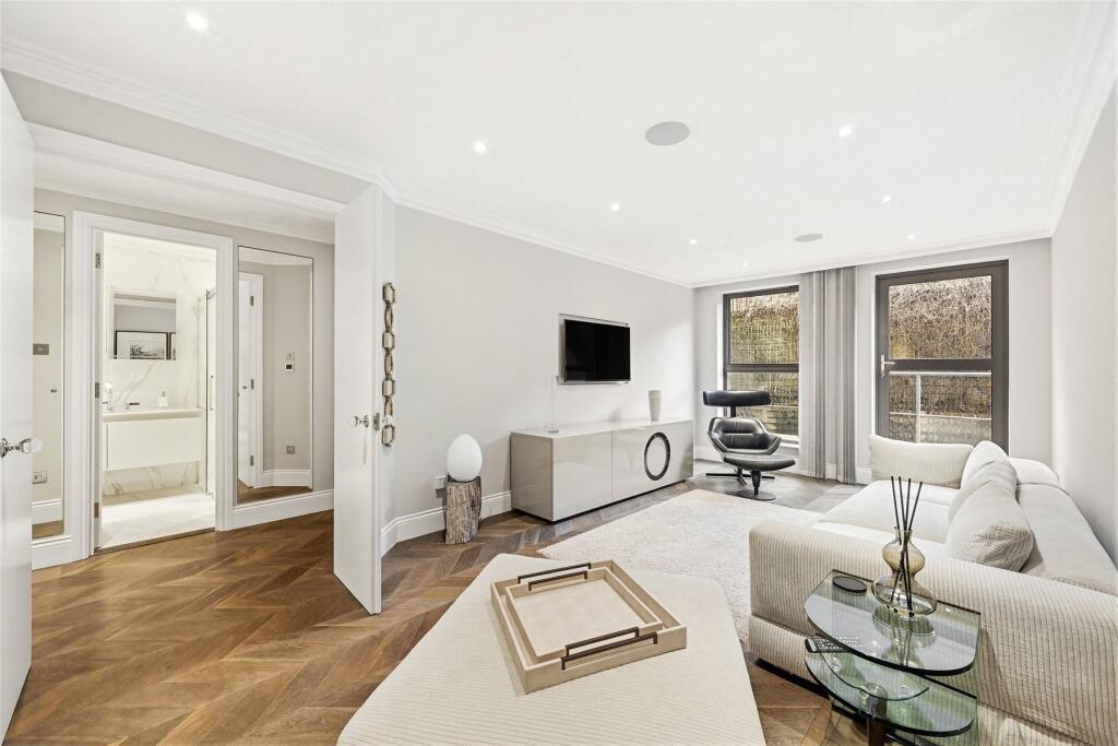 Main image of property: Ebury Bridge Road, London, SW1W