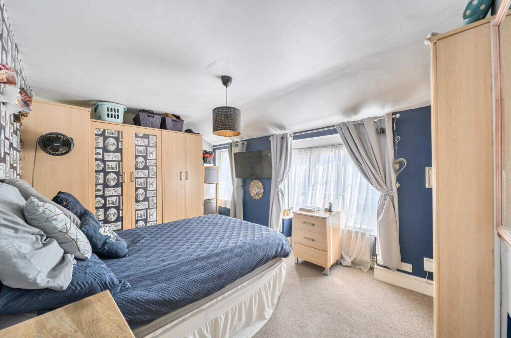 House in Swindon, Ferndale - View 4