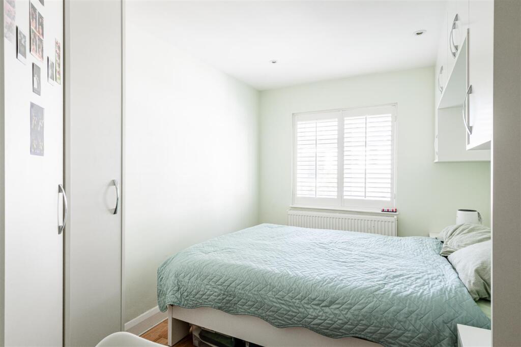 Apartment in London - More