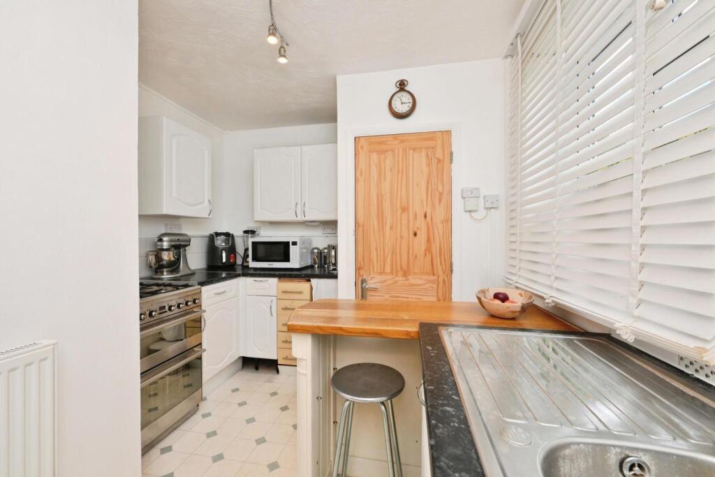 Additional image 5 of Hawbush Close, Welwyn, Hertfordshire, AL6