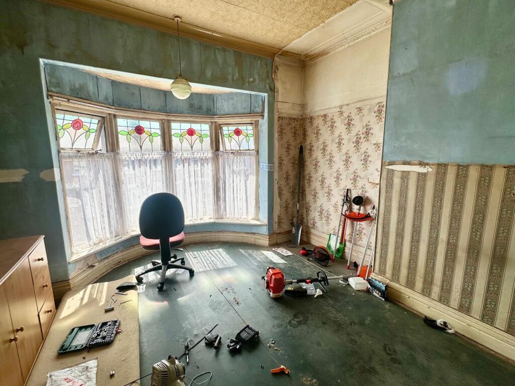 House in Blackpool, Revoe - More