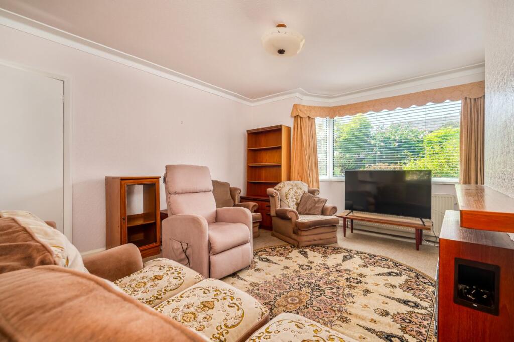 Bradford Road, Birkenshaw - More