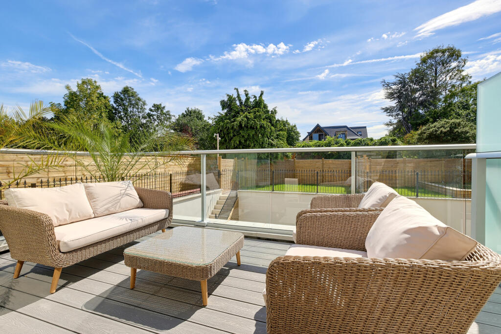 Apartment in London - View 2