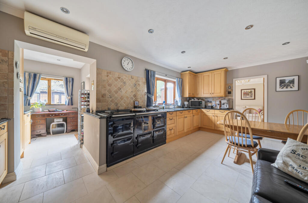 Oak Drive, Burghfield Common, Reading, Berkshire, RG7 - View 3
