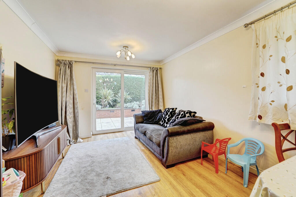Garden Flat, De Parys Lodge, De Parys Avenue,  photo 4