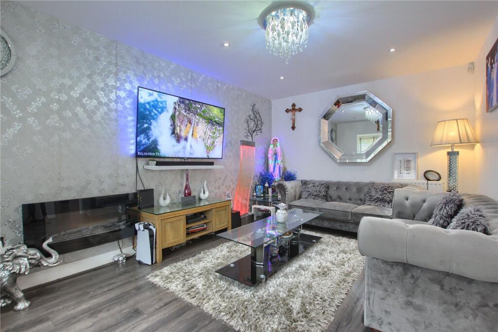House in Stockton-on-Tees - View 3