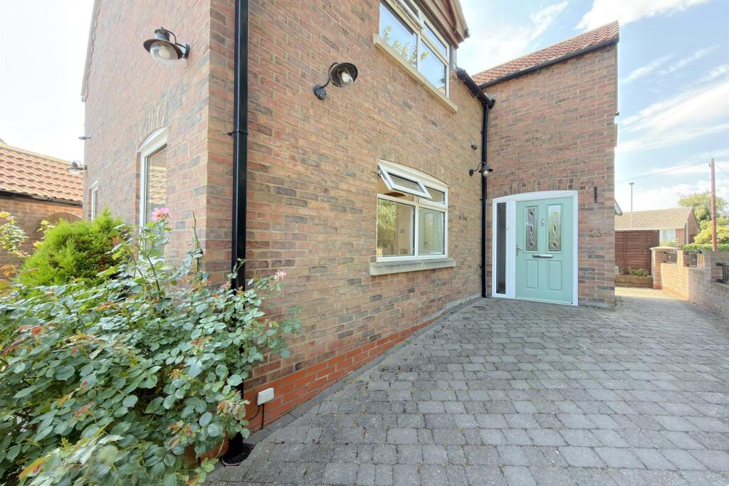 House in York, Hunmanby - View 4