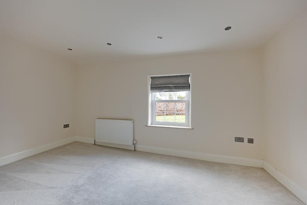House in Pendle, Lowerford, Barrowford - More