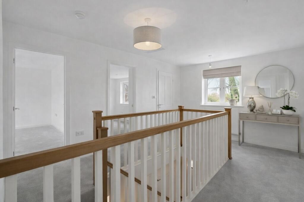 House in Southampton, Brown Hill, North Baddesley - More