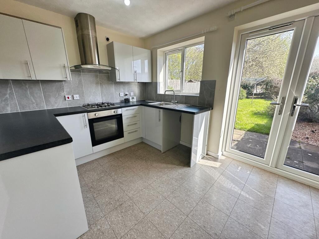 Newport Close, Stretton, Burton-on-Trent, DE14 photo 2