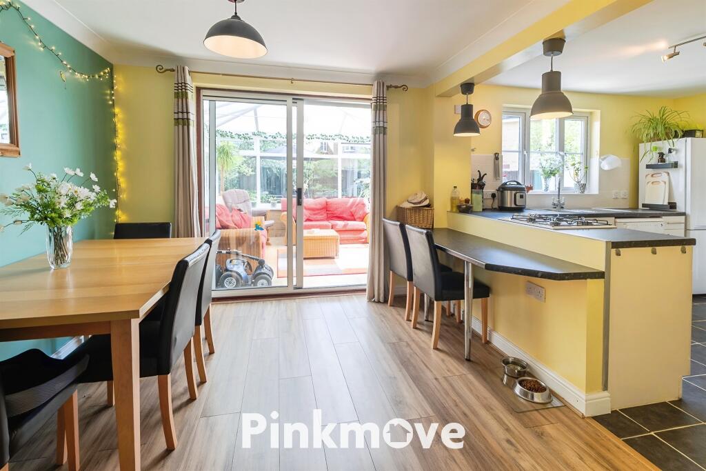 House in Newport, Rogerstone - View 4