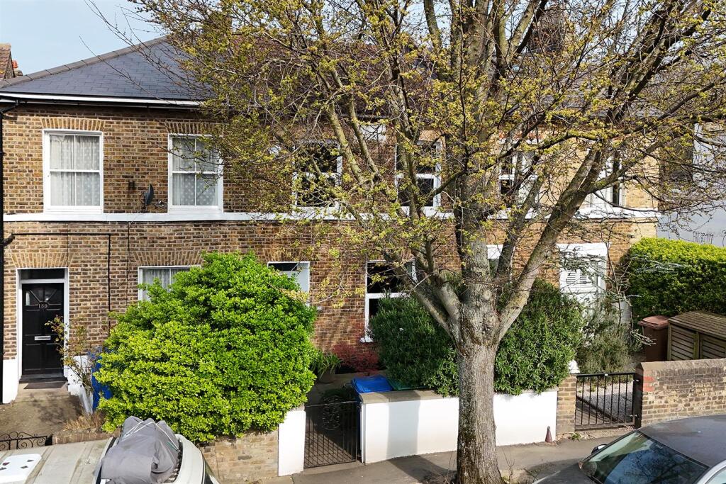 Main image of property: Nunhead Grove, Nunhead, SE15