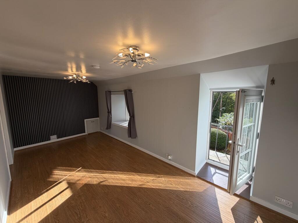 7 Bridgeton Brae, Almondbank, Perth, Perth And Kinross, PH1 3JZ photo 5
