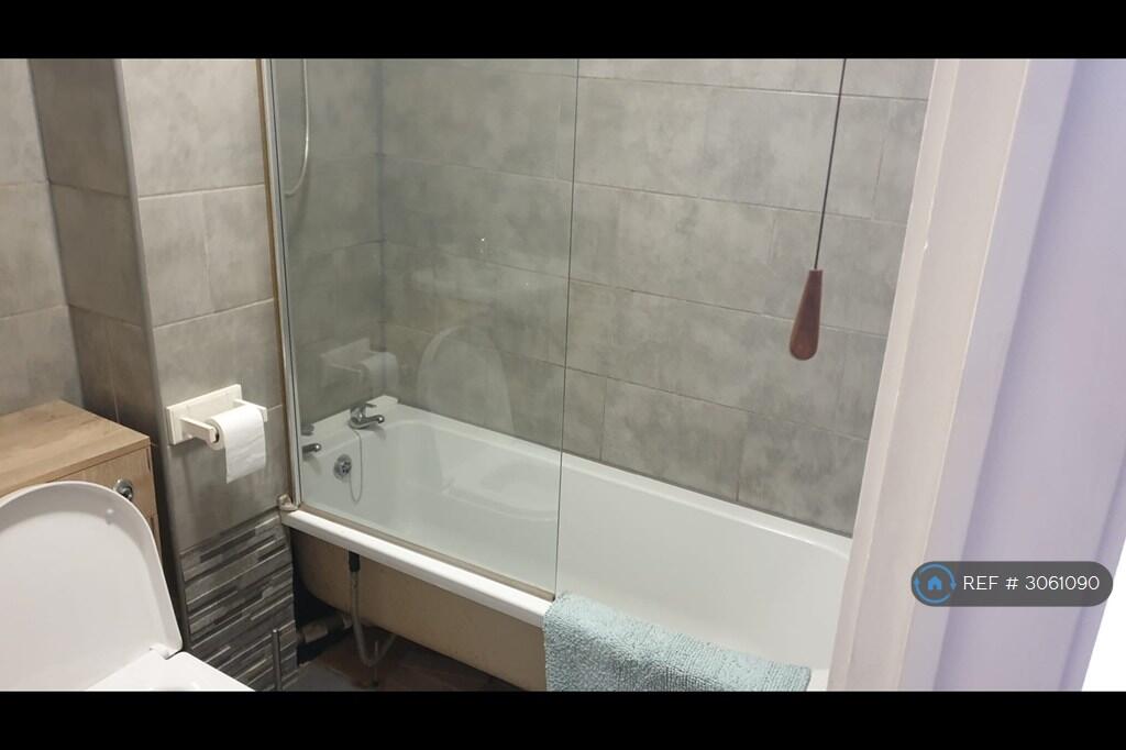 Apartment in Stevenage - View 5