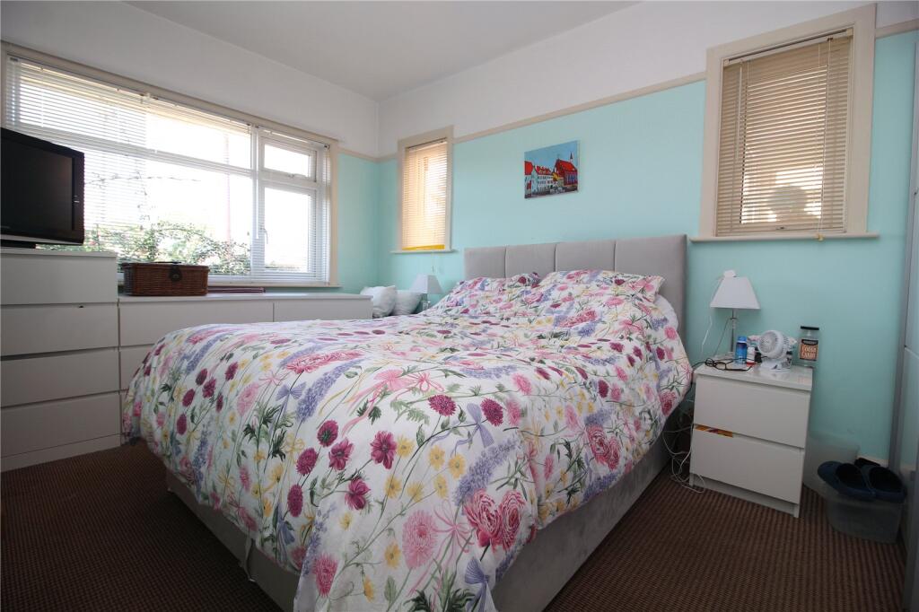 House in New Forest, New Milton - View 5