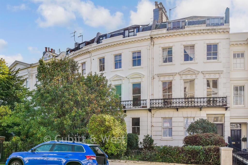 Montpelier Crescent, Brighton, East Sussex photo 2