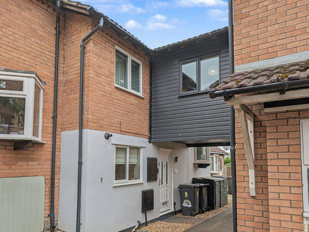 3-bed terraced on The Orchard, Bicton Heath, Shrewsbury, SY3 5AW, £200,000