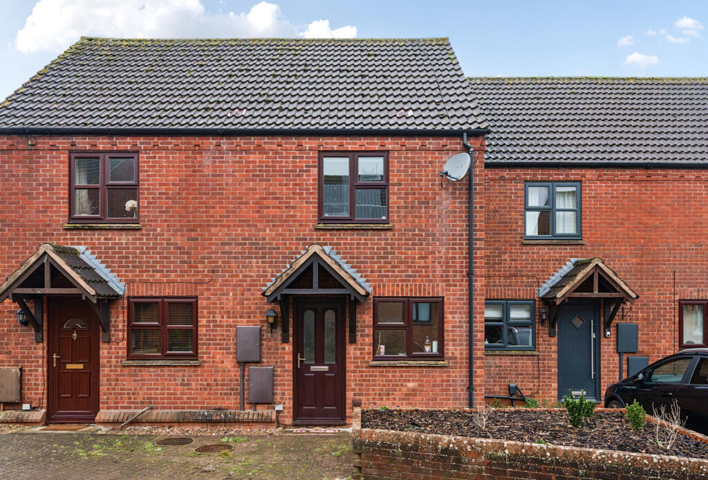 Main image of property: Meadow Lea, Bishops Cleeve, Cheltenham, Gloucestershire, GL52