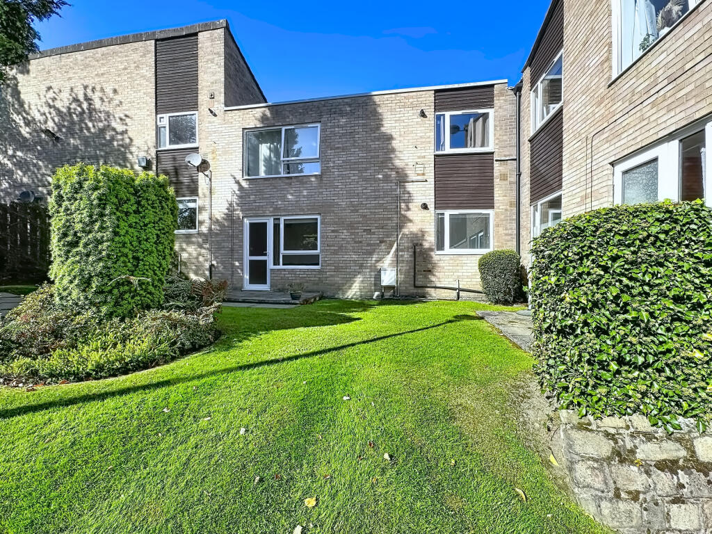 Main image of property: Weetwood House Court, Leeds, West Yorkshire