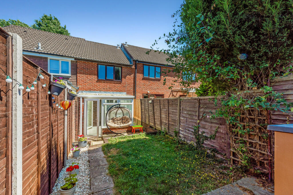 House in Fareham, Titchfield Park - View 2