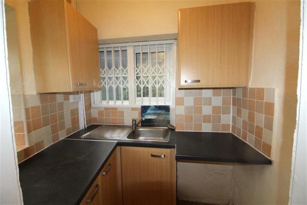 House in Bradford, Burley - View 5
