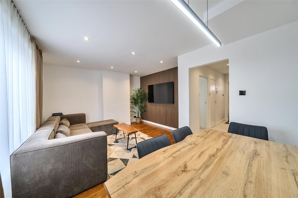 Main image of property: Bells Hill, Barnet, EN5