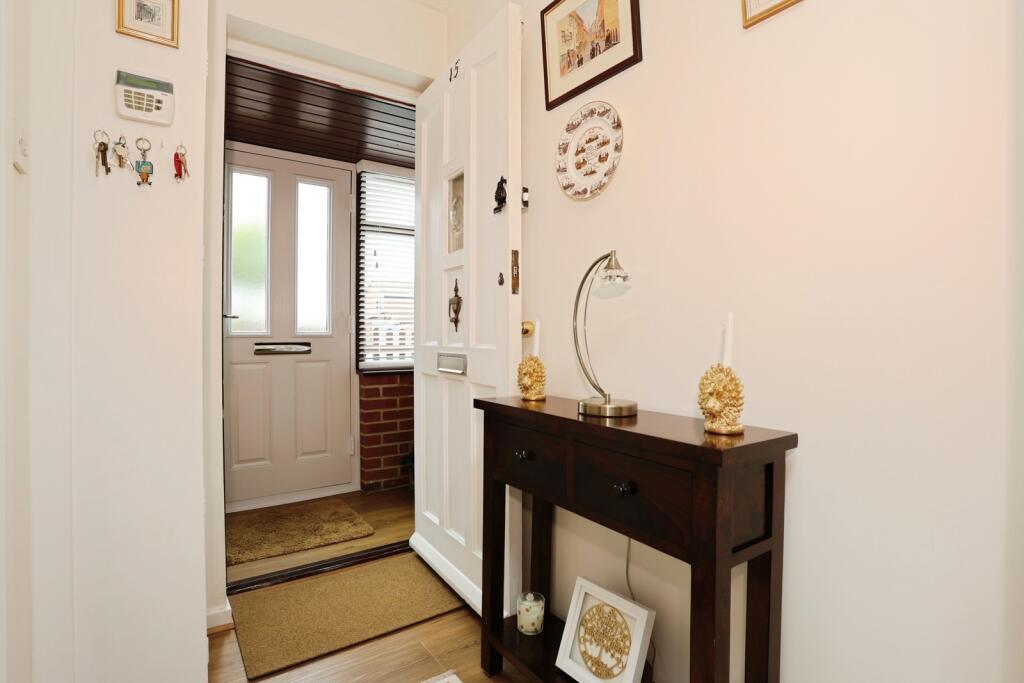 House in Rushcliffe, Compton Acres - View 4