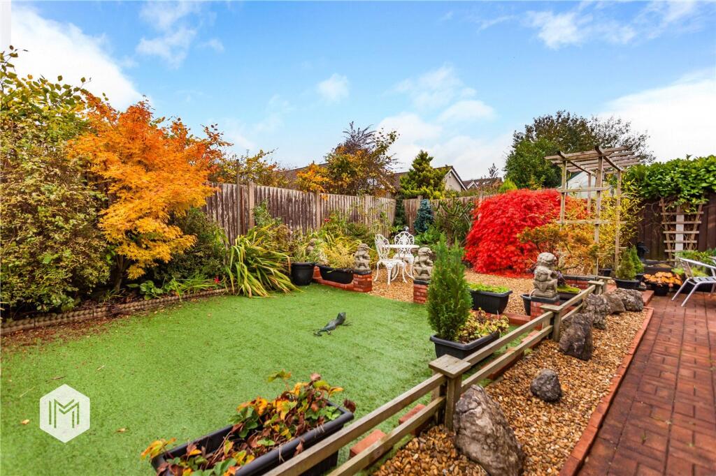 Heathfield, Harwood, BL2 photo 4