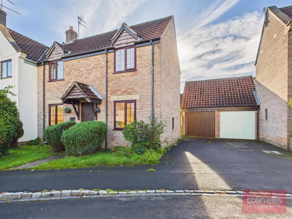 2-bed semi-detached on Dale Close, Burniston, Scarborough, £180,000